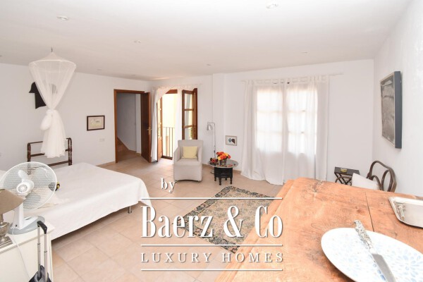 photo 18 Mansion with several Apartments and Pools