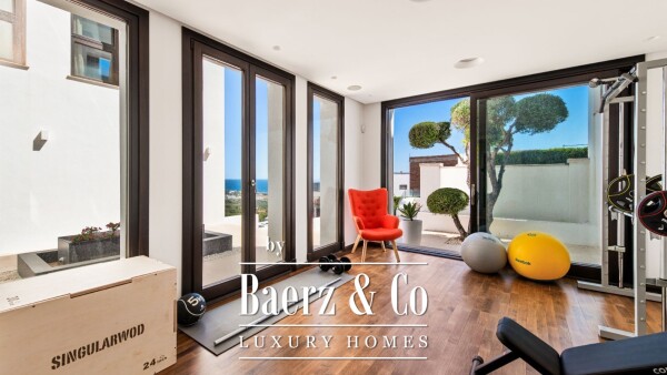 photo 38 Villa - Marbella East - Ref: 8014