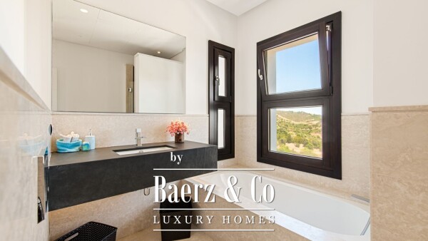 photo 47 Villa - Marbella East - Ref: 8014