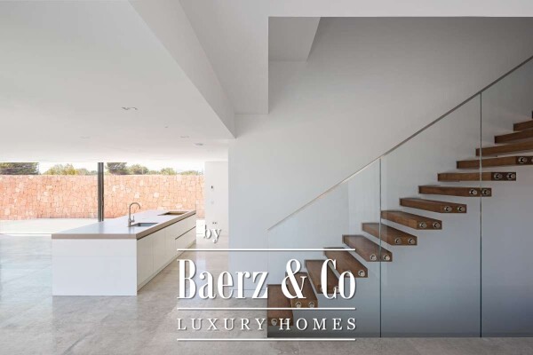 photo 4 Beautiful luxury home in Cap Martinet, Cap Martinet