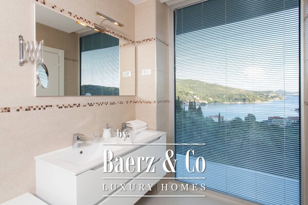 photo 11 Dubrovnik, Zaton - urban villa 415 m2 with pool and sea view