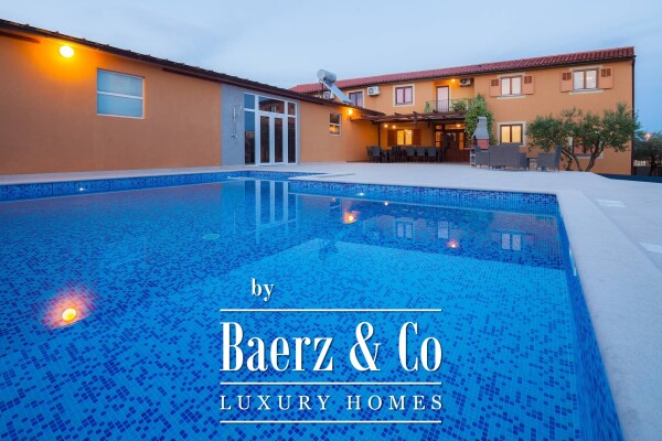 photo 17 Istria, Banjole - spacious residential and commercial holiday house, 750m2, plot 1370m2