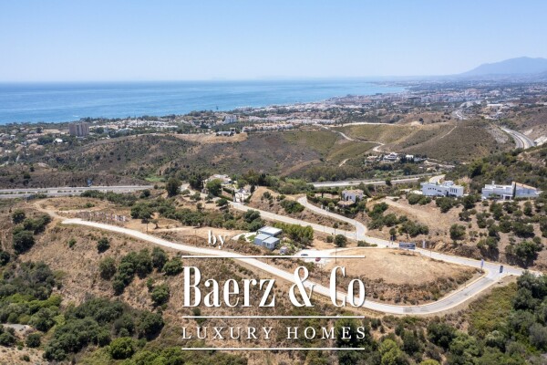 photo 40 Apartments - Marbella East - Ref: 8078