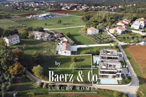 photo 14 Poreč, modern and elegant detached villa NKP 220 m2 on a large garden