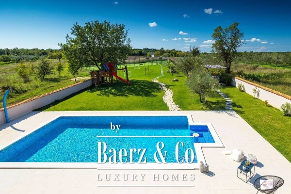 photo 7 Istria, Marčana, beautiful villa 280 m2 with tennis court and heated pool 50 m2