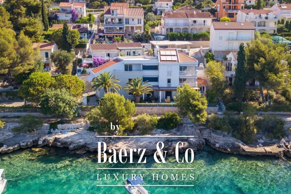 photo 5 Split, Čiovo, modern villa/boutique hotel with 8 apartments, first row to the sea