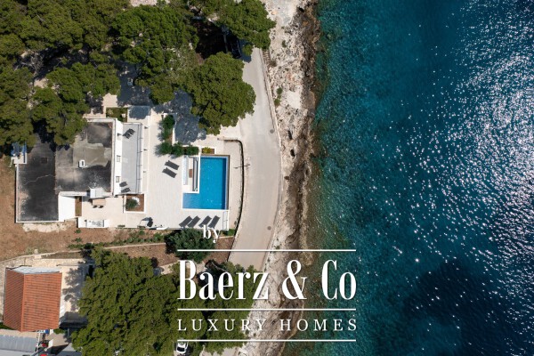 photo 6 Brač, villa in a beautiful position, 1st row by the sea