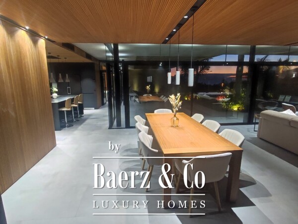 photo 11 Discover a Masterpiece of Modern Elegance in Playa Paraíso