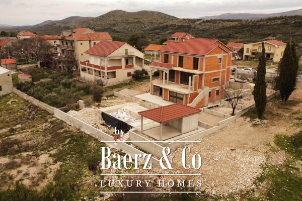 photo 3 Šibenik, Vrpolje, family house under construction