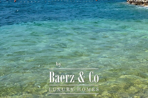 photo 12 Seget Vranjica, unique opportunity, beautiful house first row to the sea