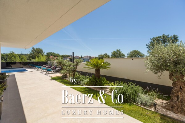 photo 9 Medulin, Istria: Luxury Modern Villa, 200m² NKP, Near Sea and Beaches