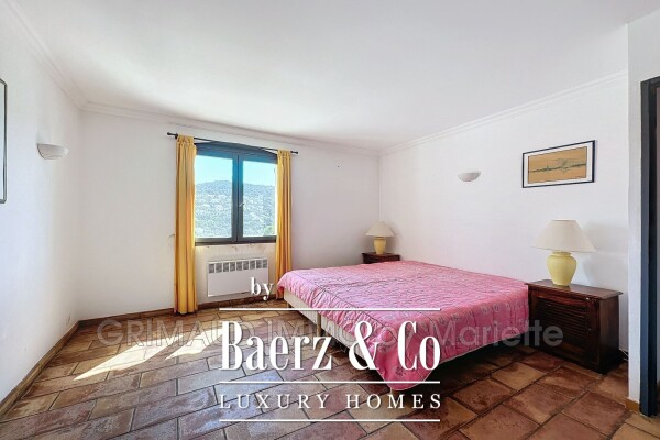 photo 18 Clear view, 5 bedrooms, large wooded plot