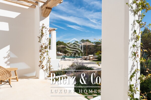 photo 19 Beautiful luxury home in Santa Gertrudis