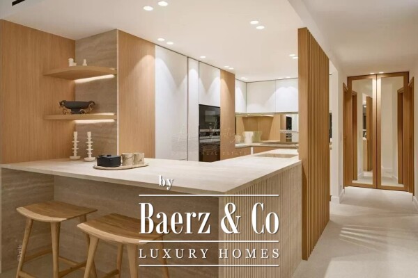 photo 4 Palm Beach - Seafront - Top Floor - 4 Rooms