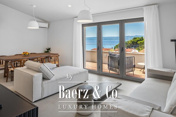 photo 13 Omiš, luxurious residential building with a swimming pool and a beautiful view of the sea