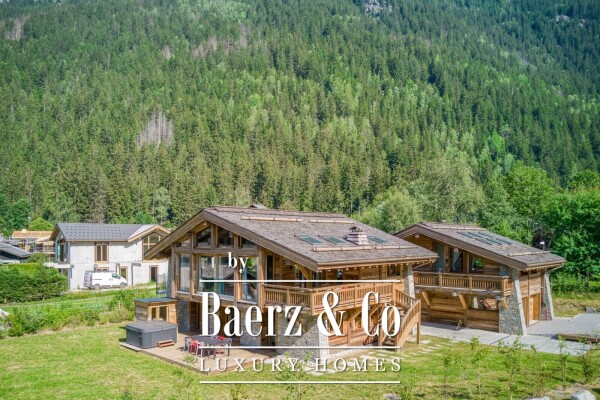photo 2 Exceptional Chalet in the Heart of les Tines