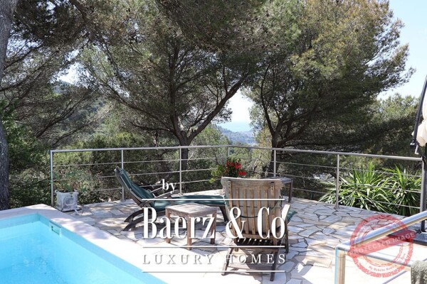 photo 11 Villa for sale 166 m²