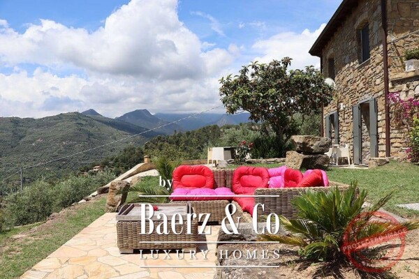 photo 39 Villa for sale 166 m²