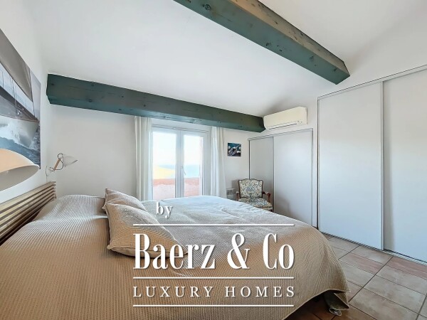 photo 10 Charming villa (2 lots) with breathtaking view