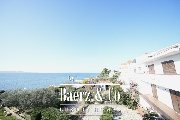 photo 4 Zadar, Diklo villa first row to the sea divided into three floors NKP 377 m2