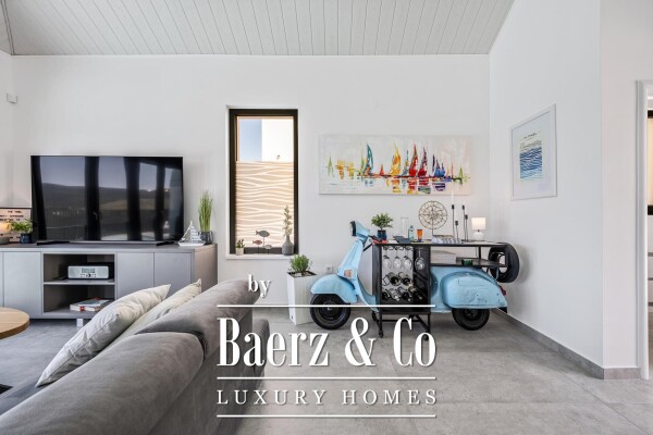 photo 3 Šibenik, Žaborić, beautiful villa with a pool