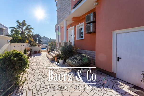 photo 20 Vodice, spacious house with apartments and a swimming pool