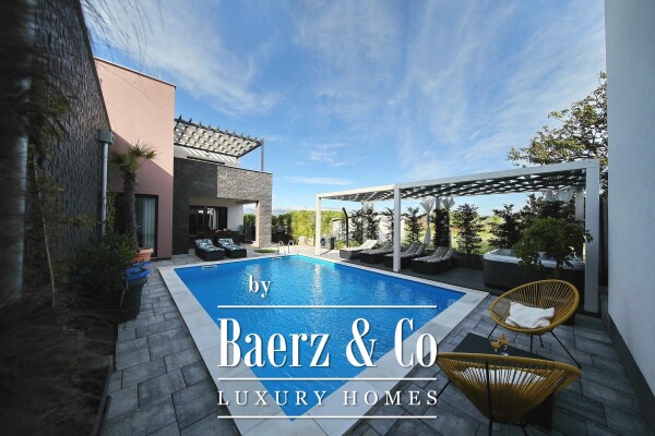 photo 15 Nin, Zaton, a complex of three modern villas with swimming pools in an excellent location