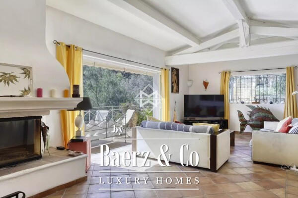 photo 7 Villa with beautiful sea view quiet area