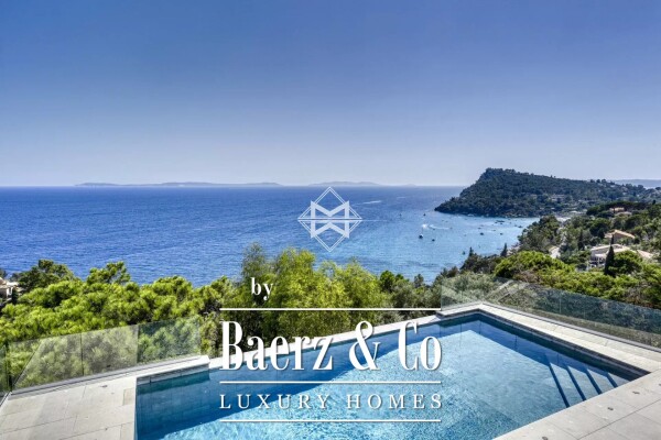 photo 3 Property with panoramic sea view at Rayol-Canadel-Sur-Mer