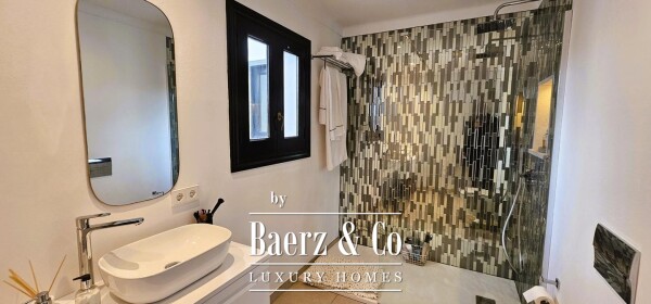 photo 11 Newly renovated townhouse in S'Arracó: light, style, and Mediterranean essence