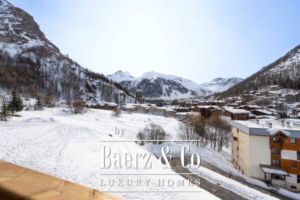 photo 1 2-BEDROOM APARTMENT - MAGNIFICENT VIEW