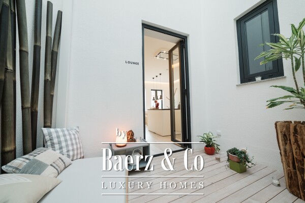 photo 3 1930s building downtown Porto