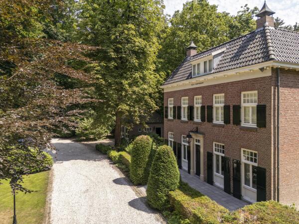 photo 50 Burgemeester de Manlaan 98