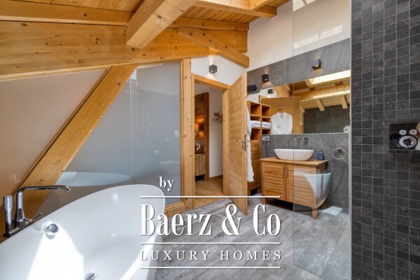 photo 20 BEAUTIFUL 7 BEDROOMS CHALET - CLOSE TO THE CENTER