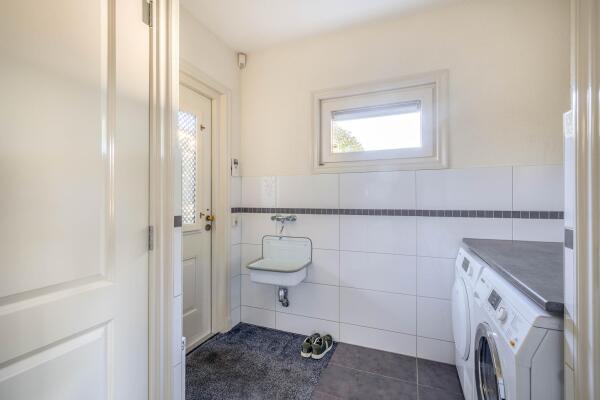 photo 27 Provincialeweg Oost 64