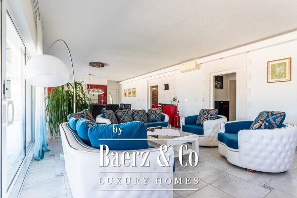 photo 2 Vis,  Attractive House with 311 m² of Living Space on a 2,027 m² Plot