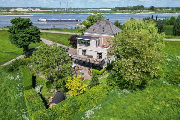 photo 79 Rijndijk 28