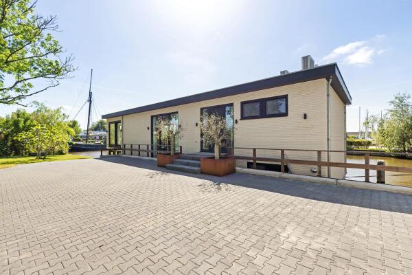 photo 48 Industrieweg 1 A