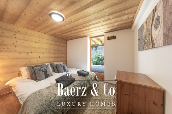 photo 13 AUTHENTIC 4-BEDROOM CHALET - CLOSE TO SKI LIFTS