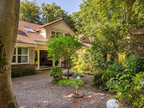 photo 40 Kloosterlaan 50