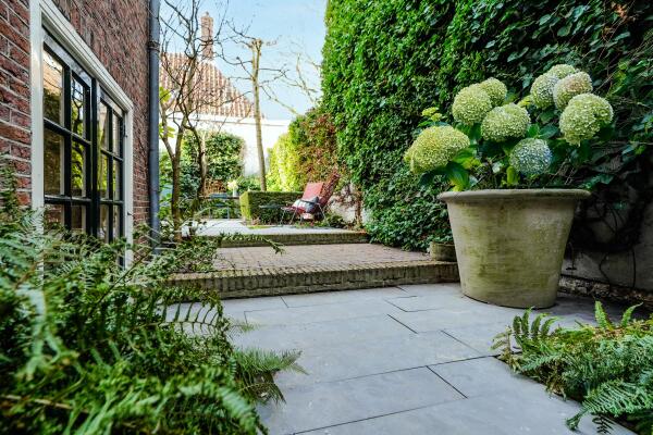 photo 31 Rapenburg 45