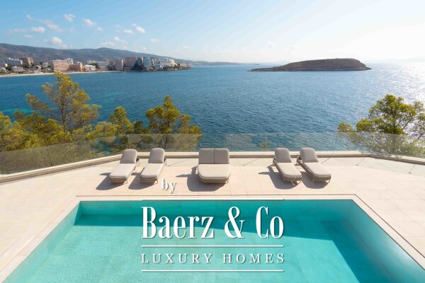 photo 26 Modern seafront villa in Cala Vinyes