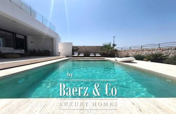 photo 4 EXCLUSIVE LUXURY VILLA ON THE FIRST LINE OF THE SEA IN CIUTADELLA, MENORCA, WITH SWIMMING POOL AND MODERN DESIGN