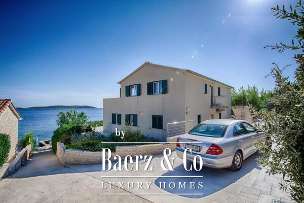 photo 6 Vis first row by the sea modern house 275 m2 net floor area on a 584 m2 plot