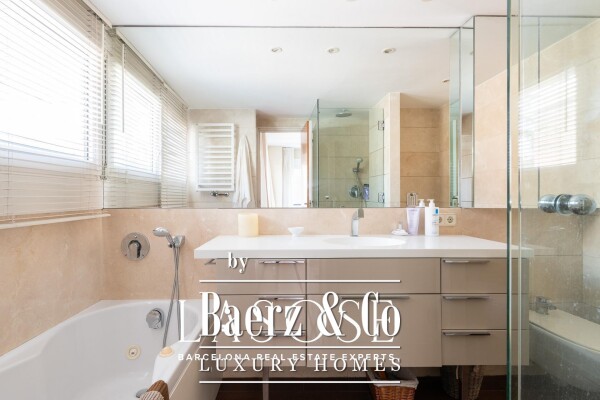 photo 30 Barcelona, Les Tres Torres