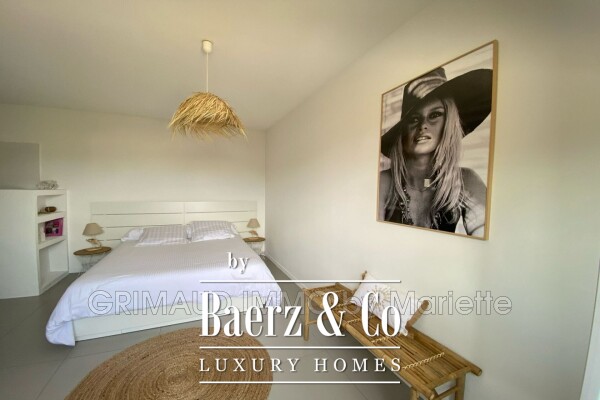 photo 13 South-facing villa with pool, close to the center of Sainte-