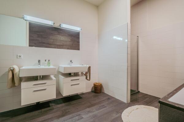 photo 29 Gustav Mahlerlaan 212