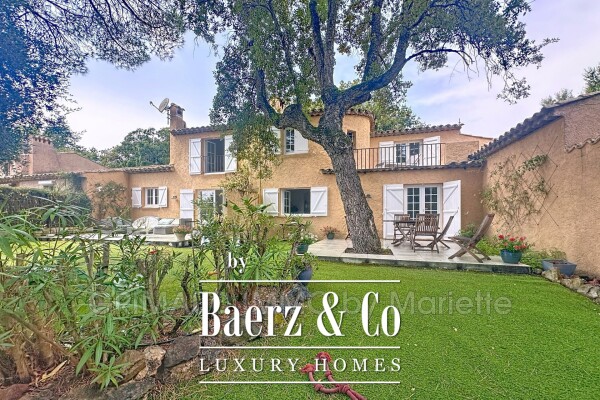 photo 2 house with garden, within walking distance of the sea