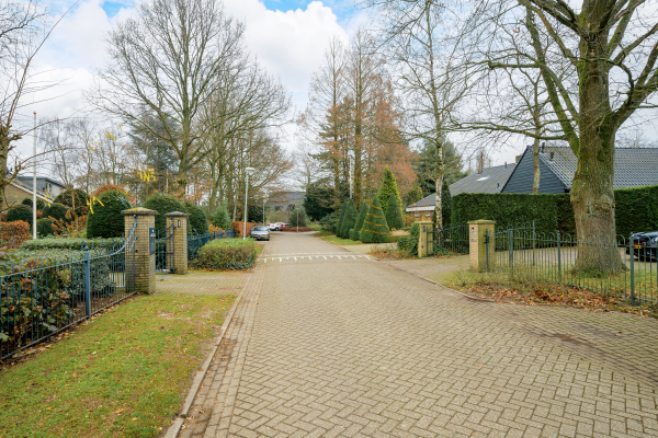 photo 49 Ameroever 64