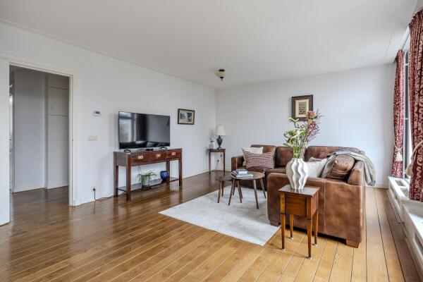 photo 7 Vossiusstraat 6 E